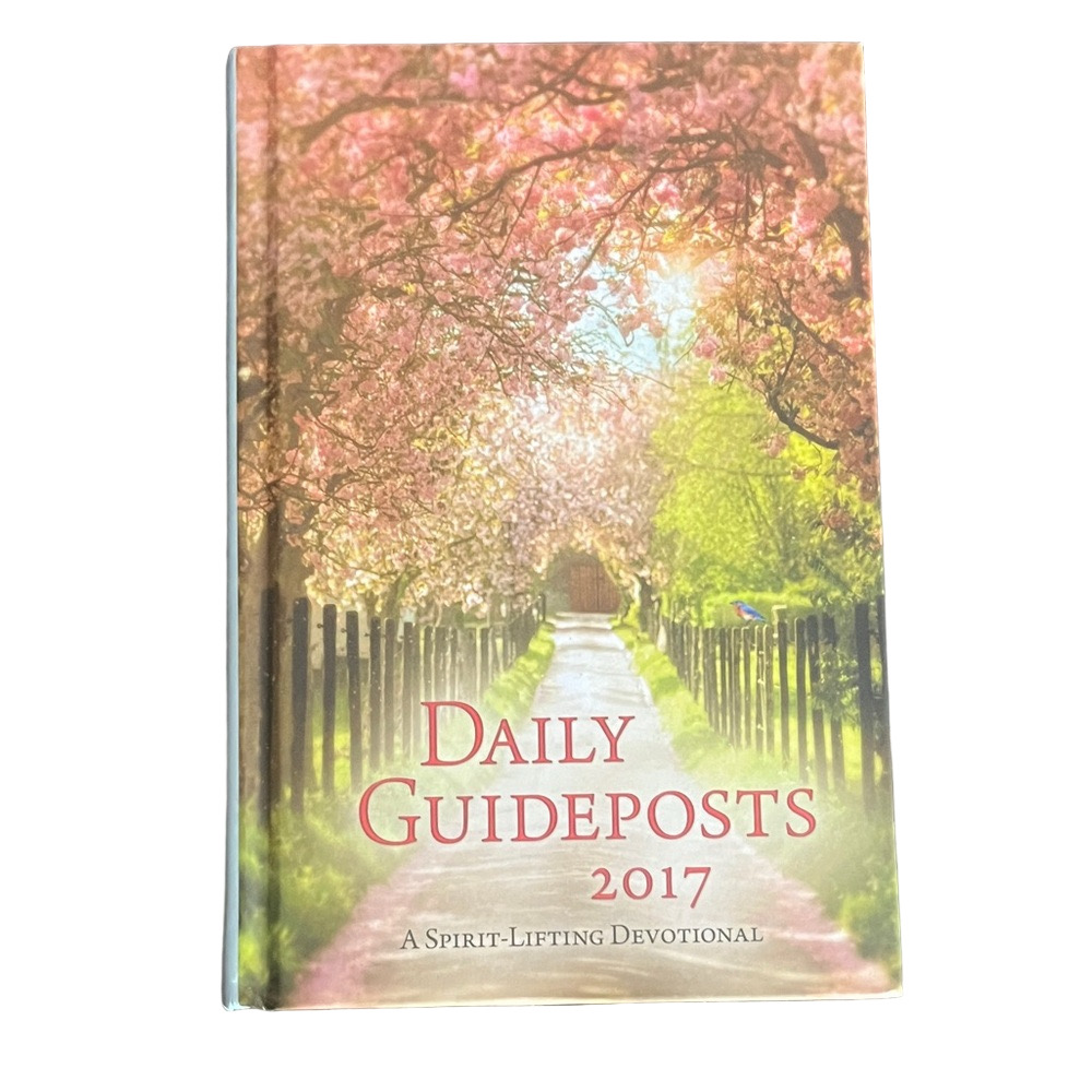 2017 Daily Guideposts 2017 Devotional Book